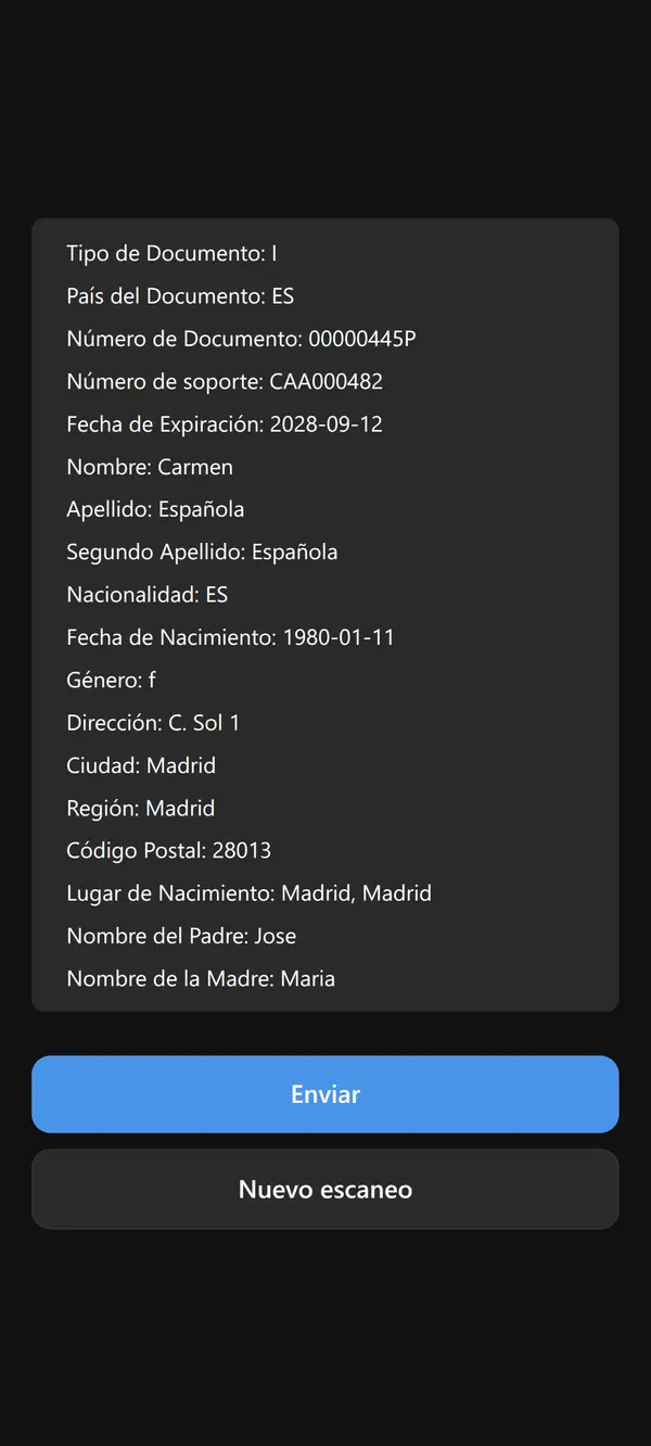Resultado de un código QR de MiDNI: tipo de documento, país, número, número de soporte, caducidad, nombre, nacionalidad, fecha de nacimiento, género, dirección, ciudad, región, código postal, lugar de nacimiento y nombre de los padres, con los botones Enviar y Nuevo escaneo