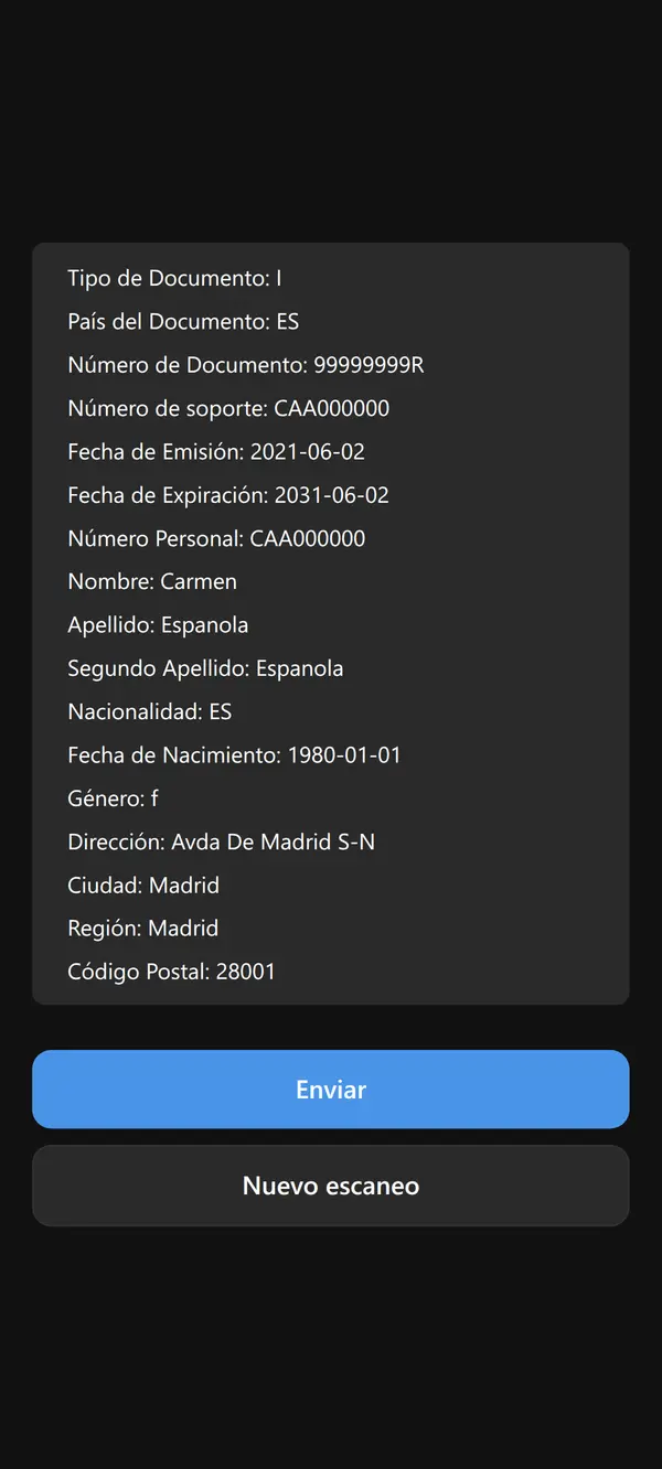 Resultado del escaneo en el móvil con los campos extraídos del documento y los botones Enviar y Nuevo escaneo